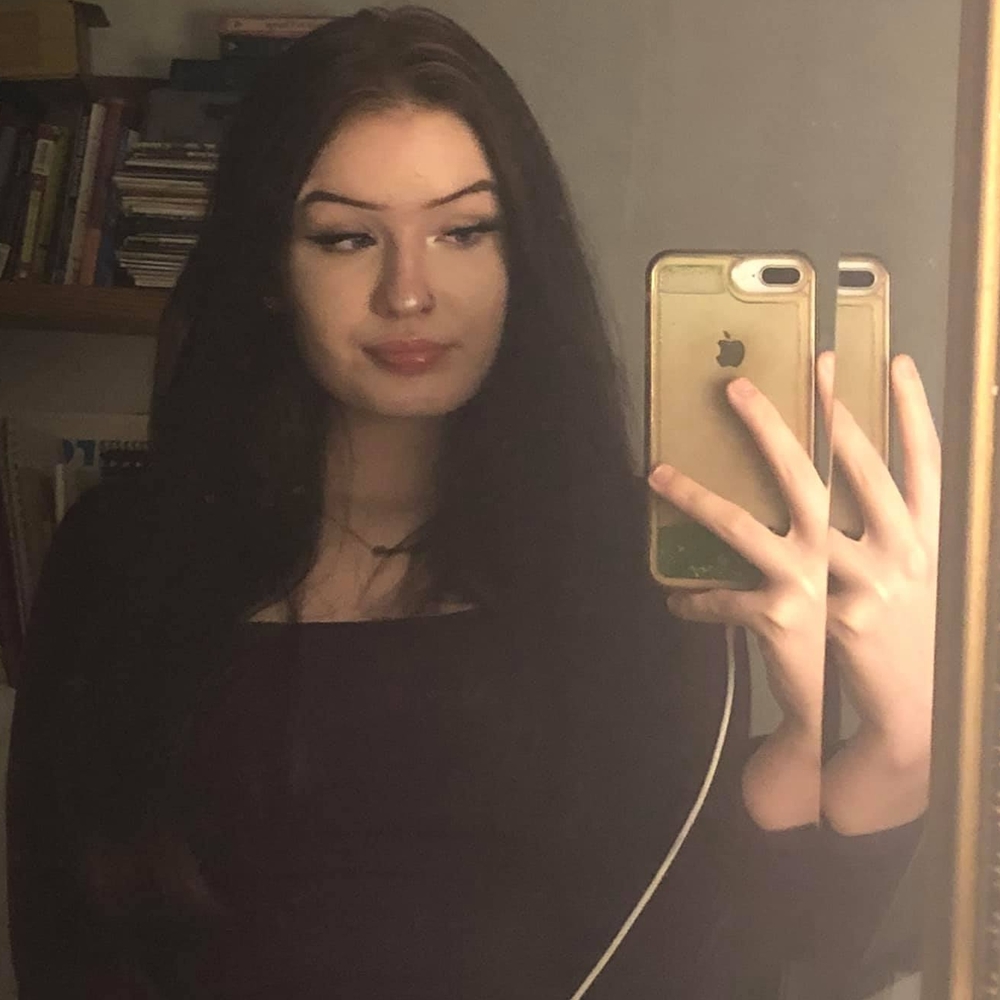 Meet your Posher, Lana